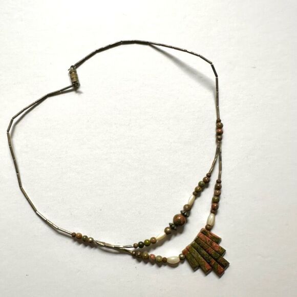 Unakite mother of pearl silver tone double strand  necklace - Picture 8 of 10